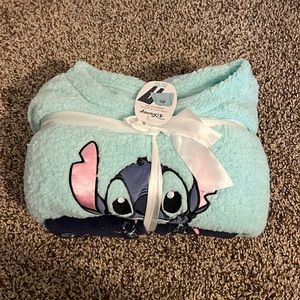 Disney Stitch Women’s Pajamas XL